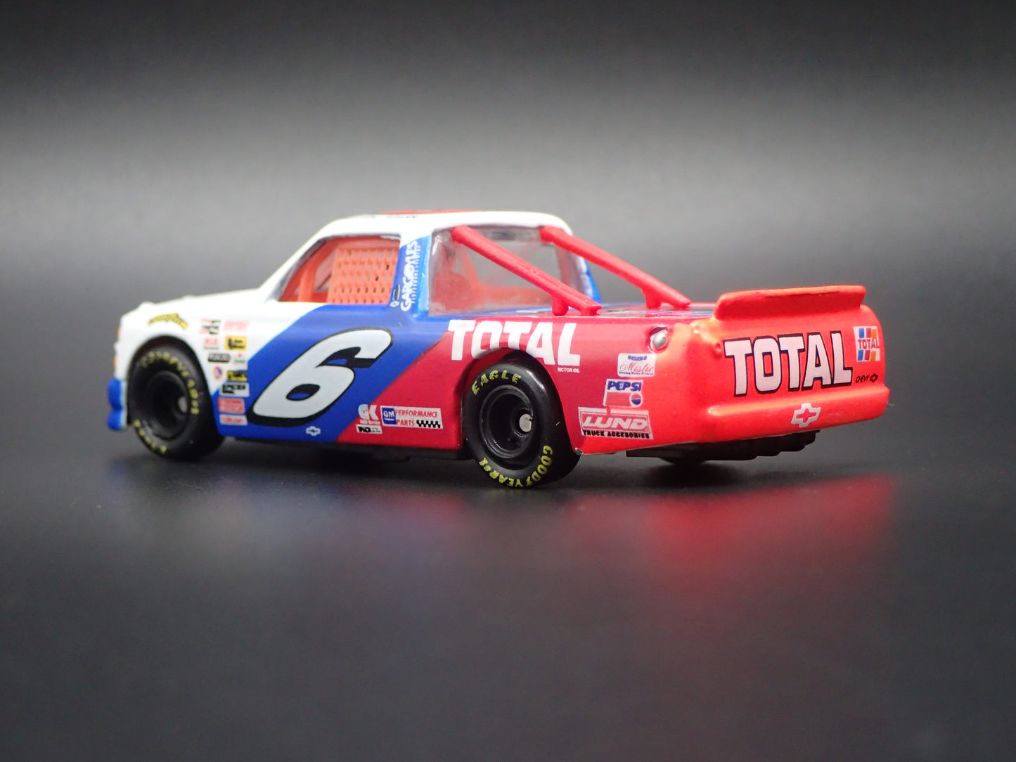 1995 CHEVY SILVERADO #6 RICK CARELLI TOTAL NASCAR TRUCK 1:64 SCALE DIECAST CAR