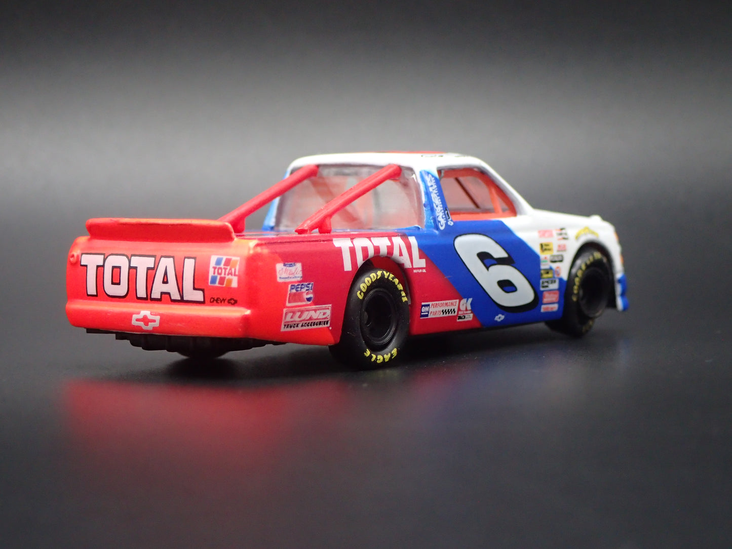 1995 CHEVY SILVERADO #6 RICK CARELLI TOTAL NASCAR TRUCK 1:64 SCALE DIECAST CAR