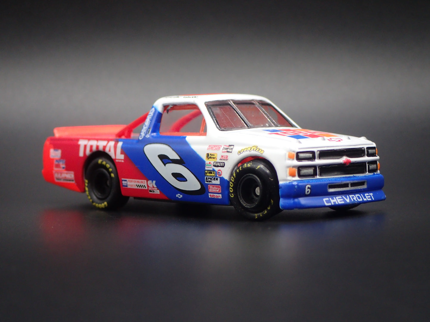 1995 CHEVY SILVERADO #6 RICK CARELLI TOTAL NASCAR TRUCK 1:64 SCALE DIECAST CAR