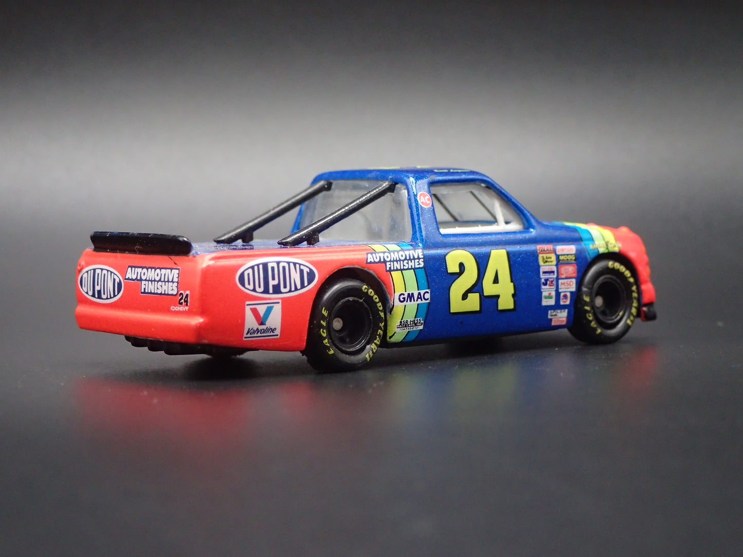 1995 CHEVY SILVERADO #24 SCOTT LAGASSE DUPONT NASCAR TRUCK 1:64 DIECAST CAR
