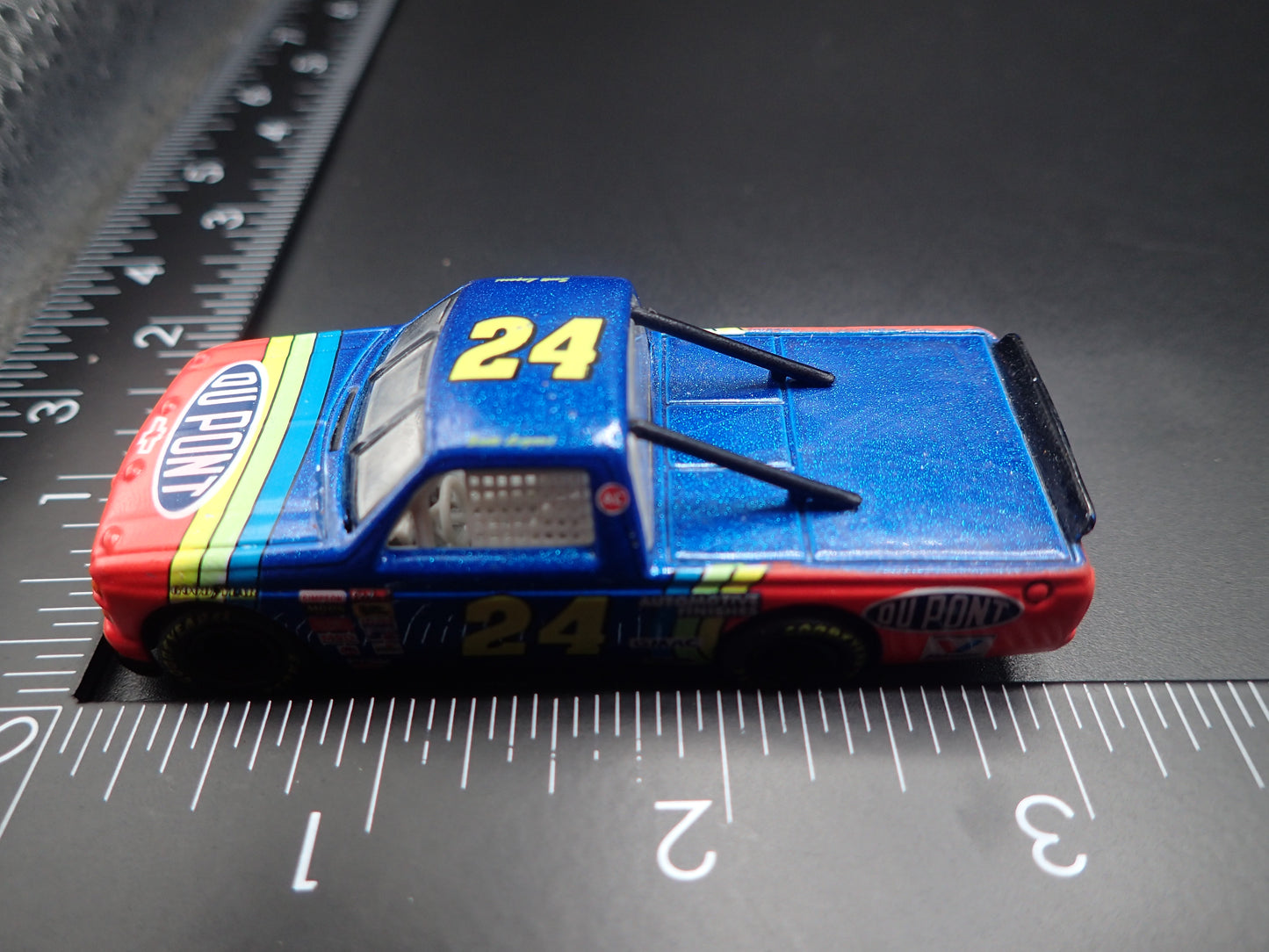 1995 CHEVY SILVERADO #24 SCOTT LAGASSE DUPONT NASCAR TRUCK 1:64 DIECAST CAR