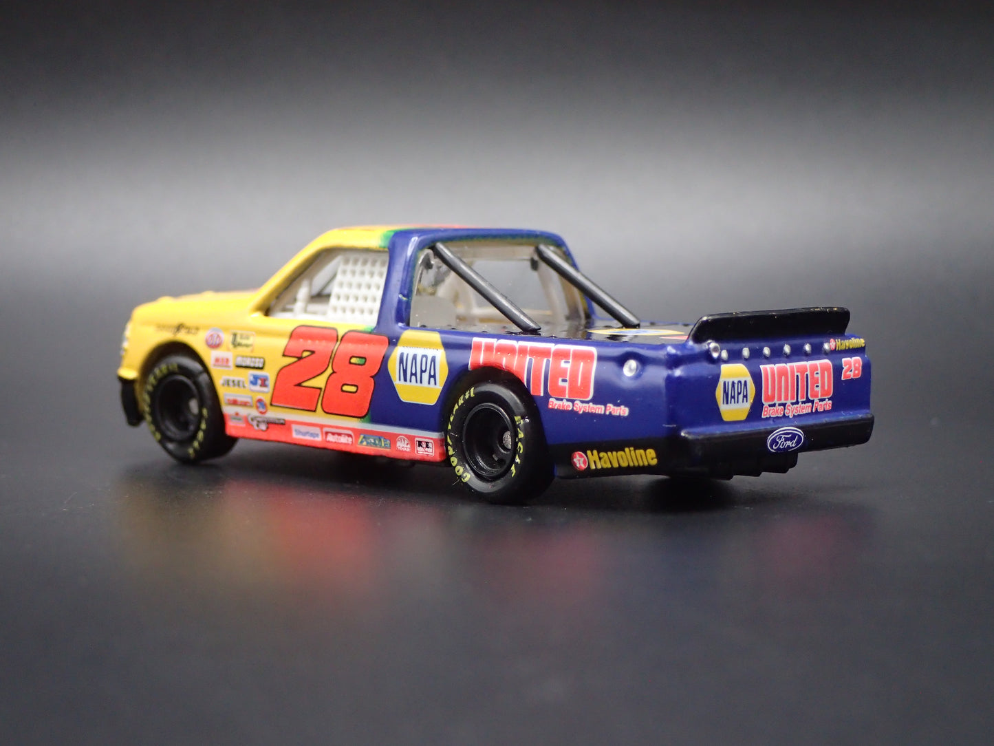 1995 95 FORD F150 #28 ERNIE IRVAN NAPA NASCAR TRUCK 1:64 SCALE DIECAST CAR