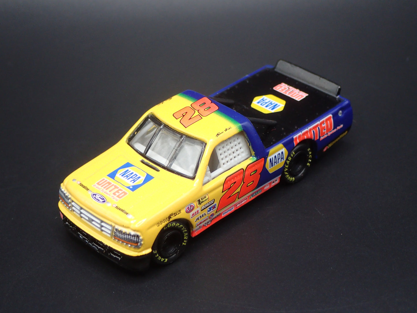 1995 95 FORD F150 #28 ERNIE IRVAN NAPA NASCAR TRUCK 1:64 SCALE DIECAST CAR