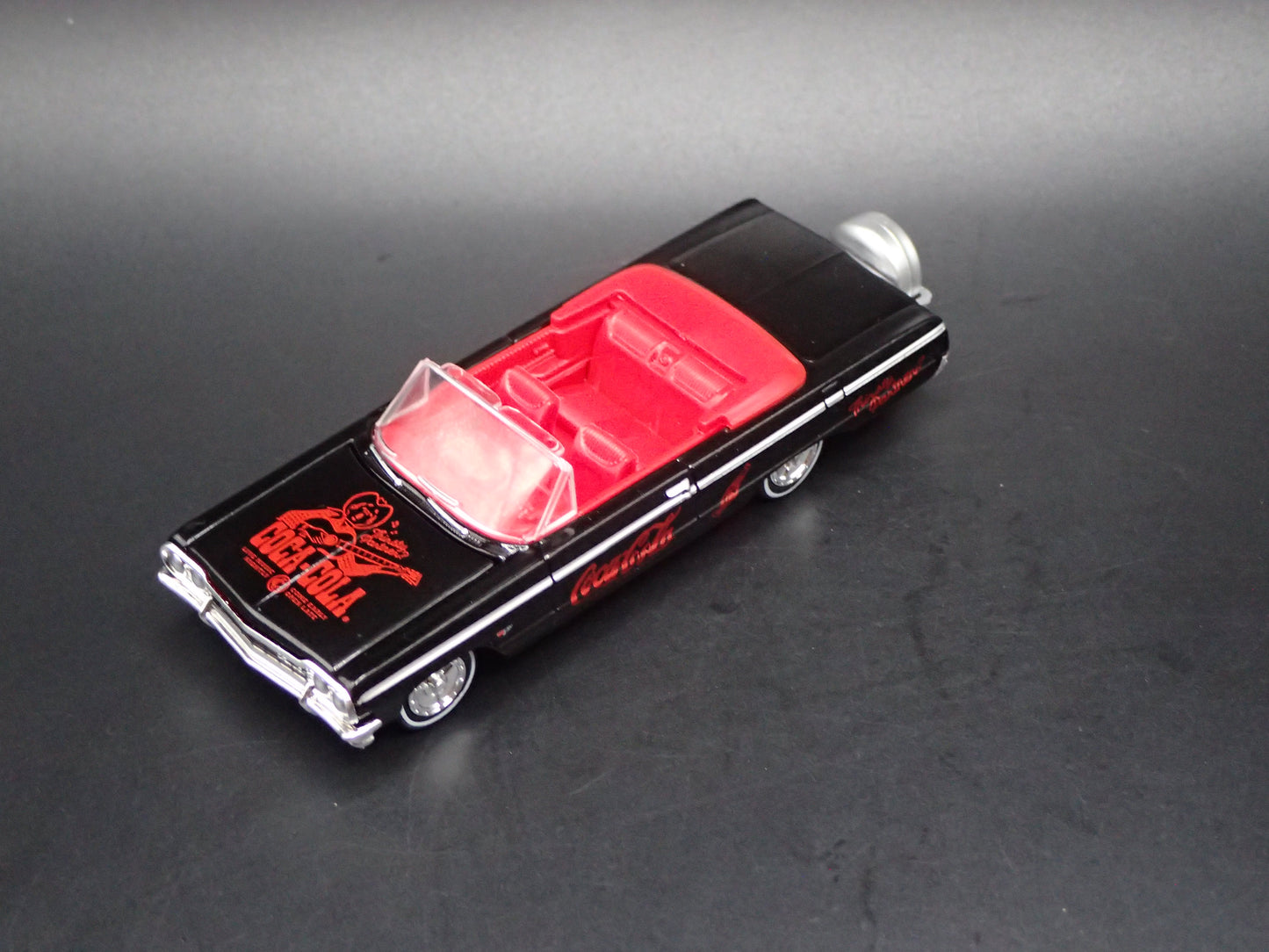 1964 64 CHEVY CHEVROLET IMPALA SS CONVERTIBLE COCA COLA 1:64 SCALE DIECAST CAR