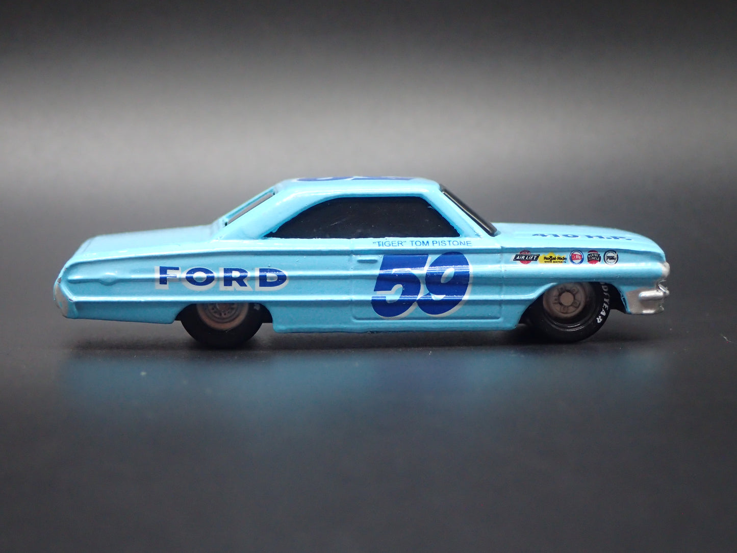 1964 FORD GALAXIE 56 TOM PISTONE NASCAR 1:64 SCALE DIORAMA DIECAST MODEL CAR
