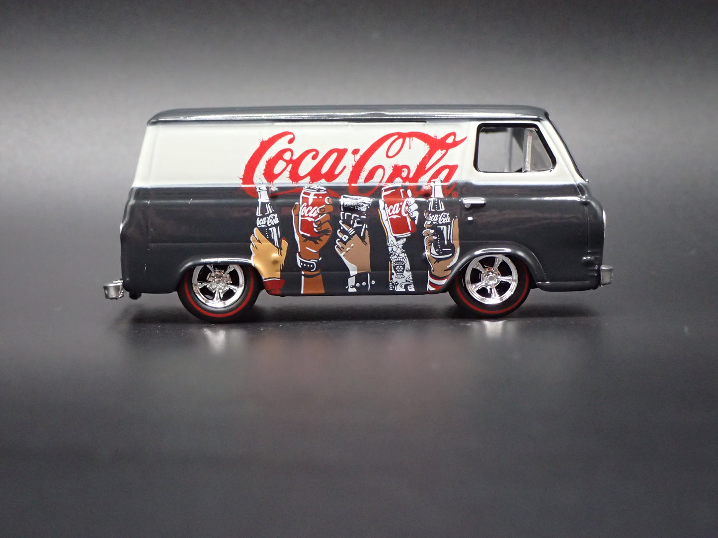 1965 65 FORD ECONOLINE VAN COCA COLA COKE 1:64 SCALE DIORAMA DIECAST MODEL CAR