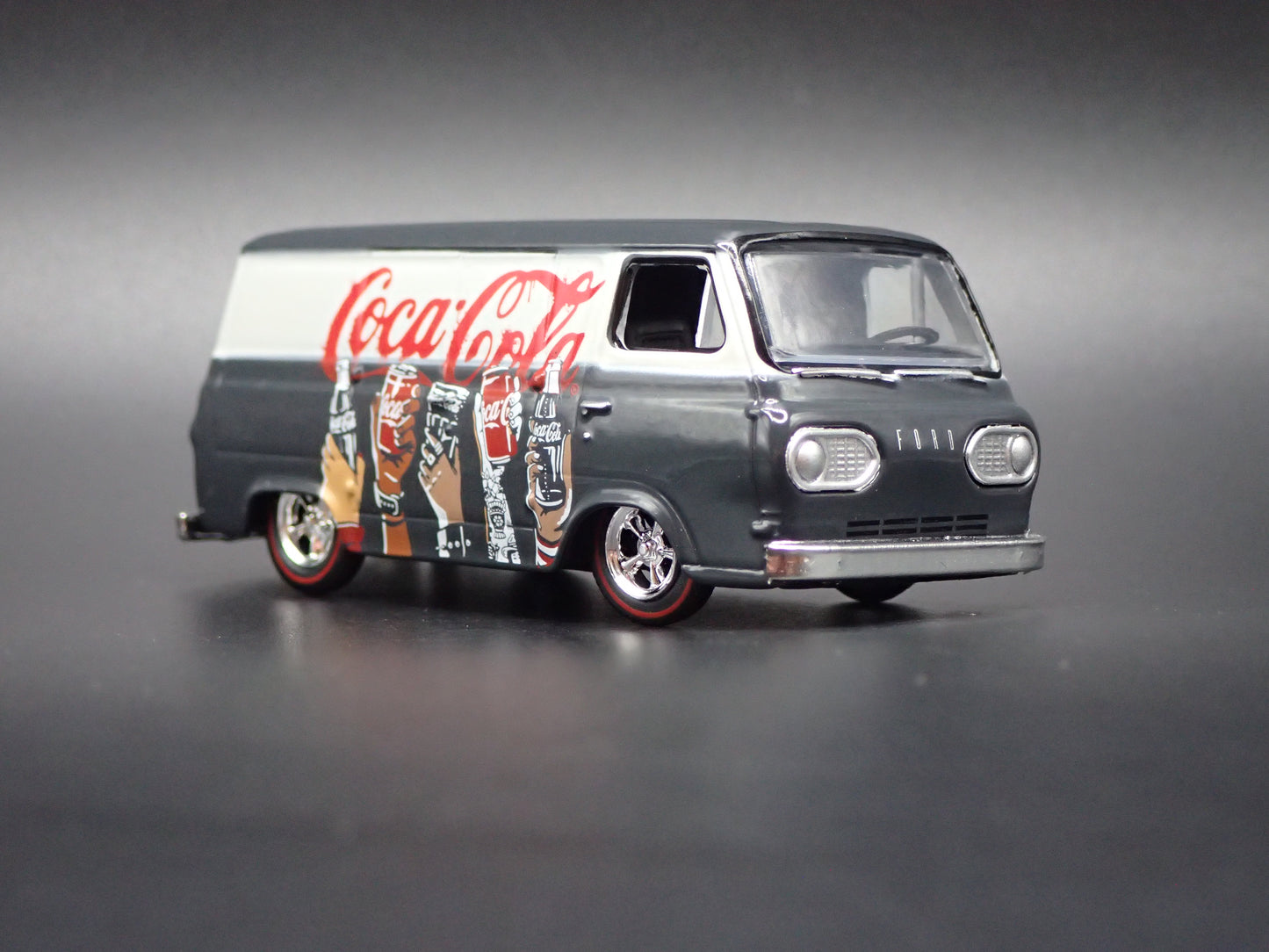 1965 65 FORD ECONOLINE VAN COCA COLA COKE 1:64 SCALE DIORAMA DIECAST MODEL CAR