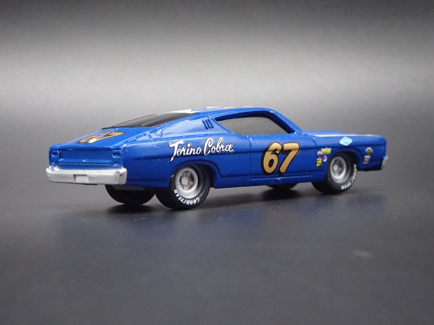 1969 69 FORD TORINO COBRA 67 DICK MAY NASCAR 1:64 SCALE DIORAMA DIECAST MODEL CAR