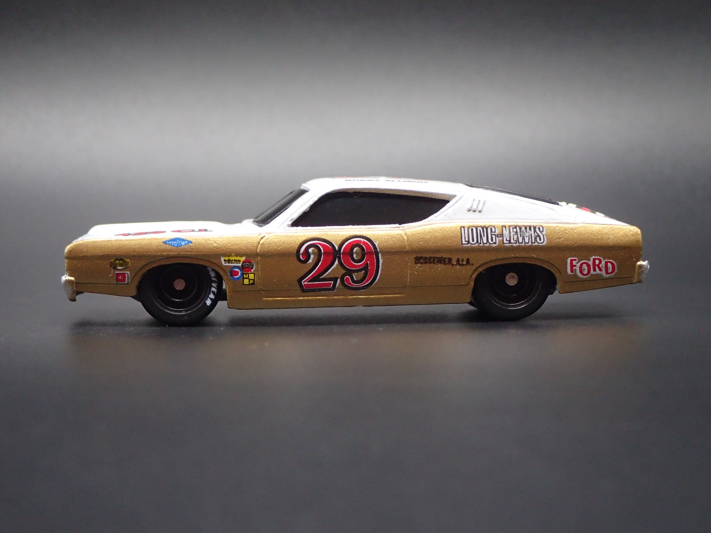 1969 69 FORD TORINO COBRA 29 BOBBY ALLISON NASCAR 1:64 SCALE DIECAST MODEL CAR