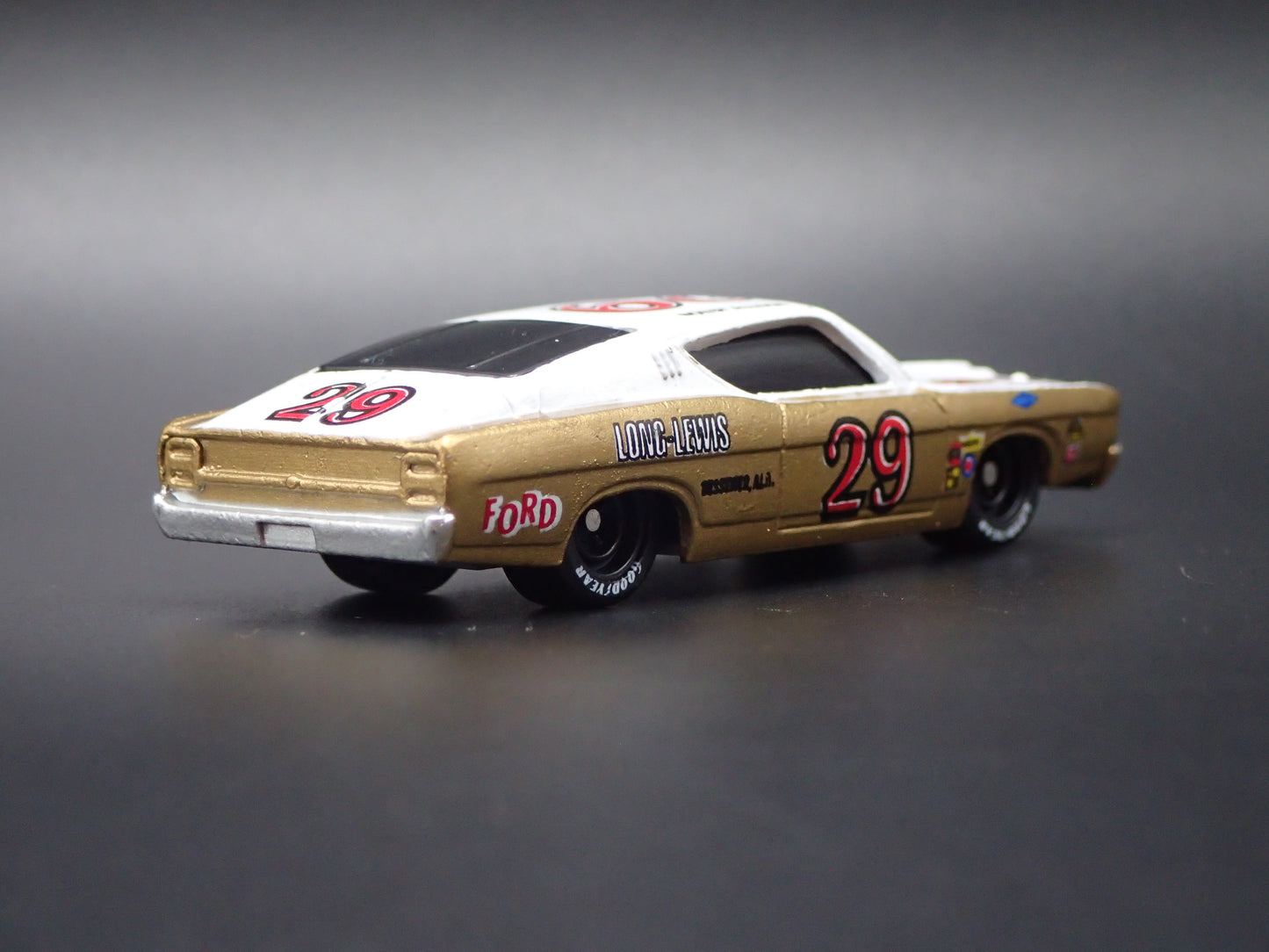 1969 69 FORD TORINO COBRA 29 BOBBY ALLISON NASCAR 1:64 SCALE DIECAST MODEL CAR