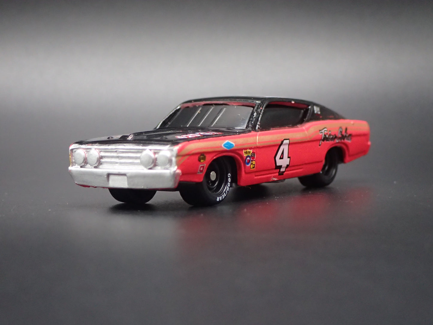1969 69 FORD TORINO COBRA 4 JOHN SEARS NASCAR 1:64 SCALE DIECAST MODEL CAR