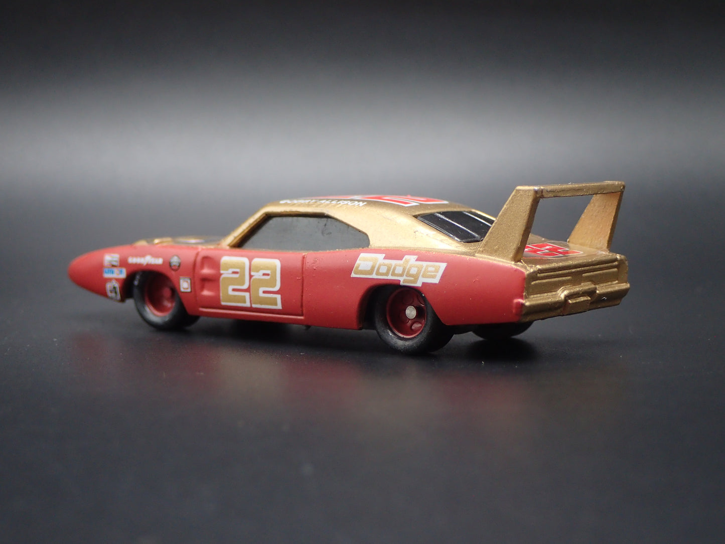 1969 DODGE CHARGER DAYTONA 22  BOBBY ALLISON NASCAR 1:64 SCALE DIECAST CAR