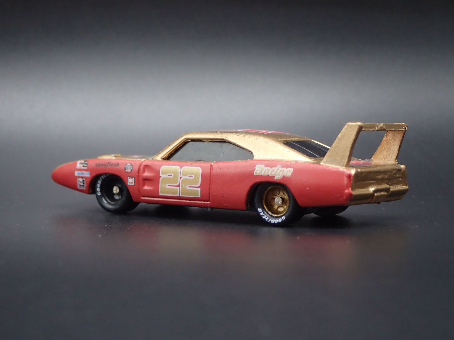 1969 69 DODGE CHARGER DAYTONA 22 DICK BROOKS NASCAR 1:64 SCALE DIECAST CAR