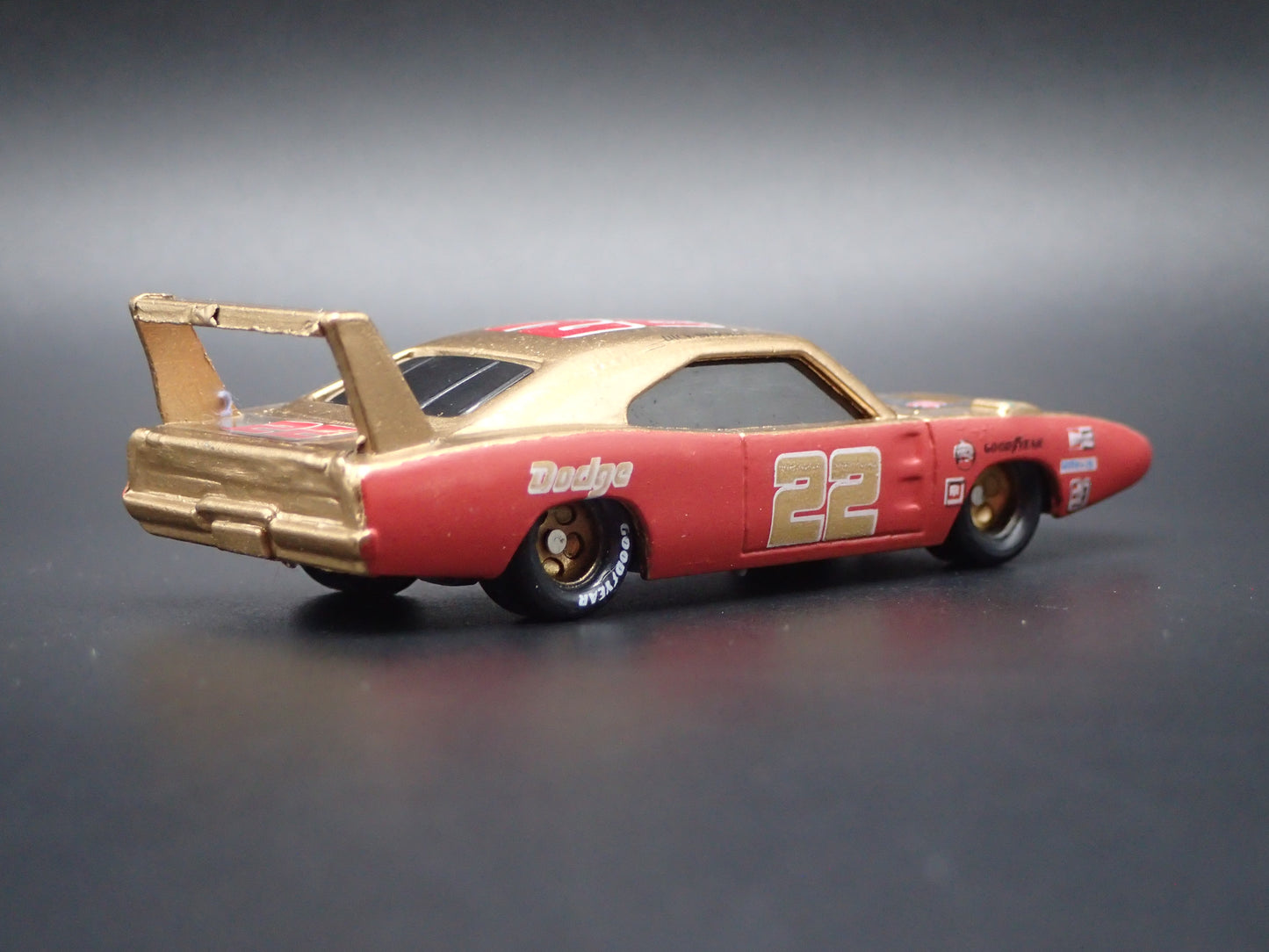 1969 69 DODGE CHARGER DAYTONA 22 DICK BROOKS NASCAR 1:64 SCALE DIECAST CAR