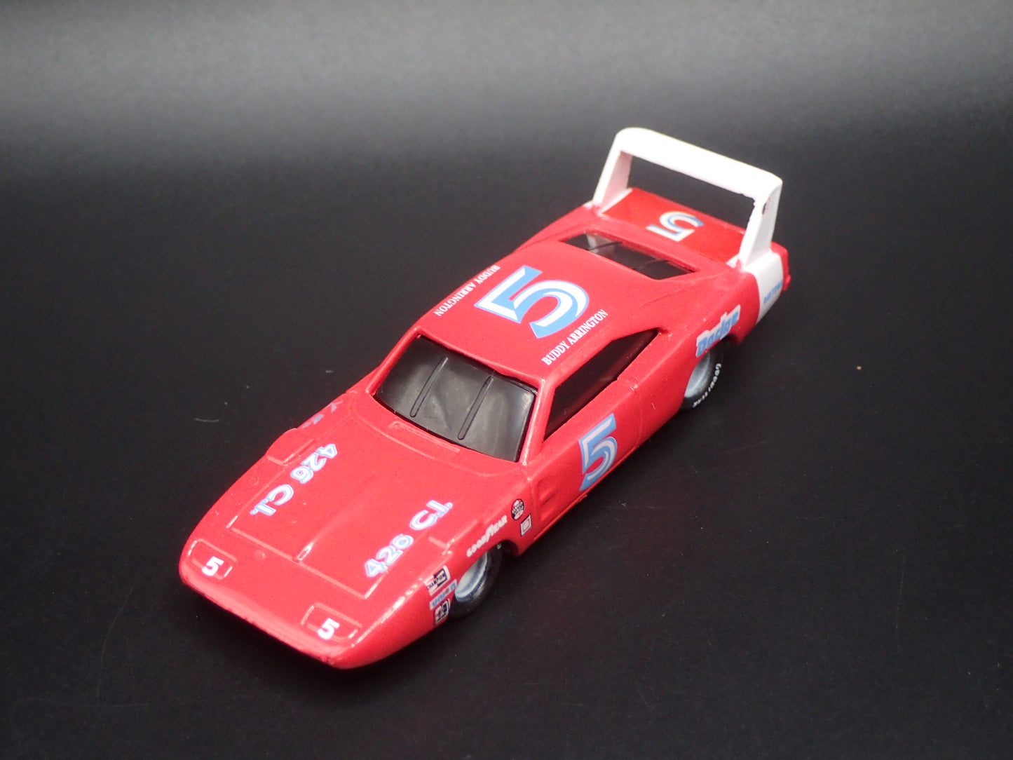 1969 69 DODGE CHARGER DAYTONA 5 BUDDY ARRINGTON NASCAR 1:64 SCALE DIECAST MODEL CAR
