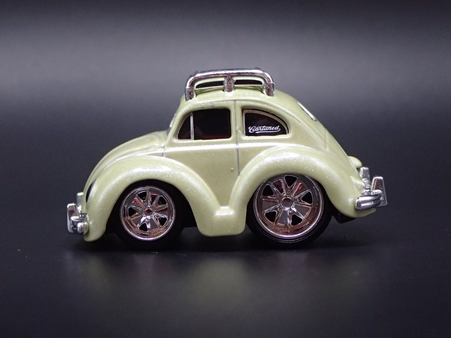 VW BEETLE CAR TUNED GREEN 1:64 SCALE DIORAMA DIECAST MODEL CAR