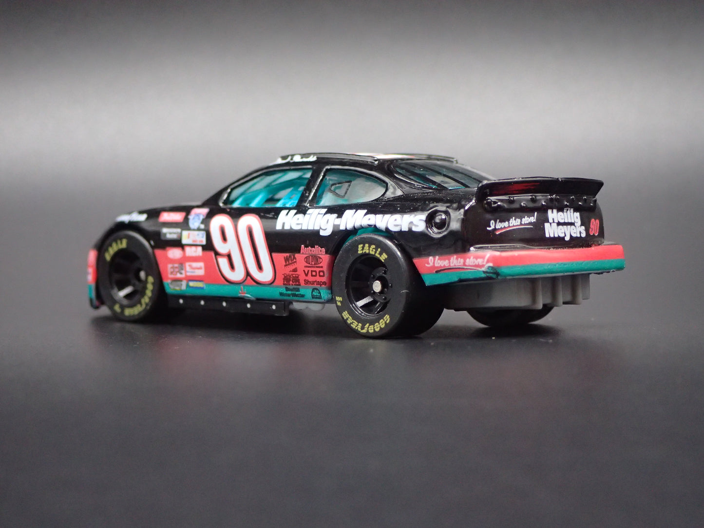1998 FORD TAURUS 90 DICK TRICKLE HEILIG MEYERS NASCAR 1:64 SCALE DIECAST MODEL CAR