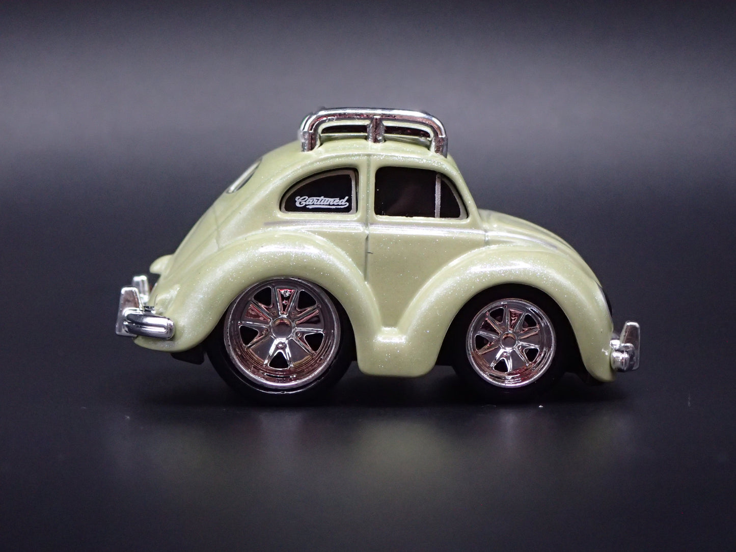 VW BEETLE CAR TUNED GREEN 1:64 SCALE DIORAMA DIECAST MODEL CAR