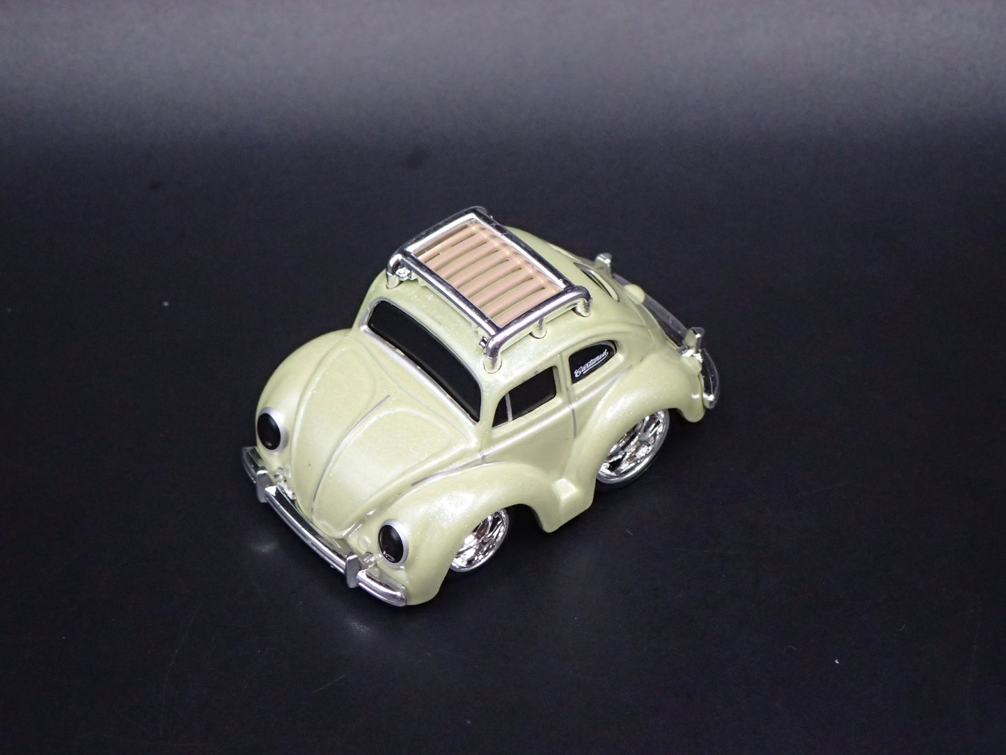 VW BEETLE CAR TUNED GREEN 1:64 SCALE DIORAMA DIECAST MODEL CAR