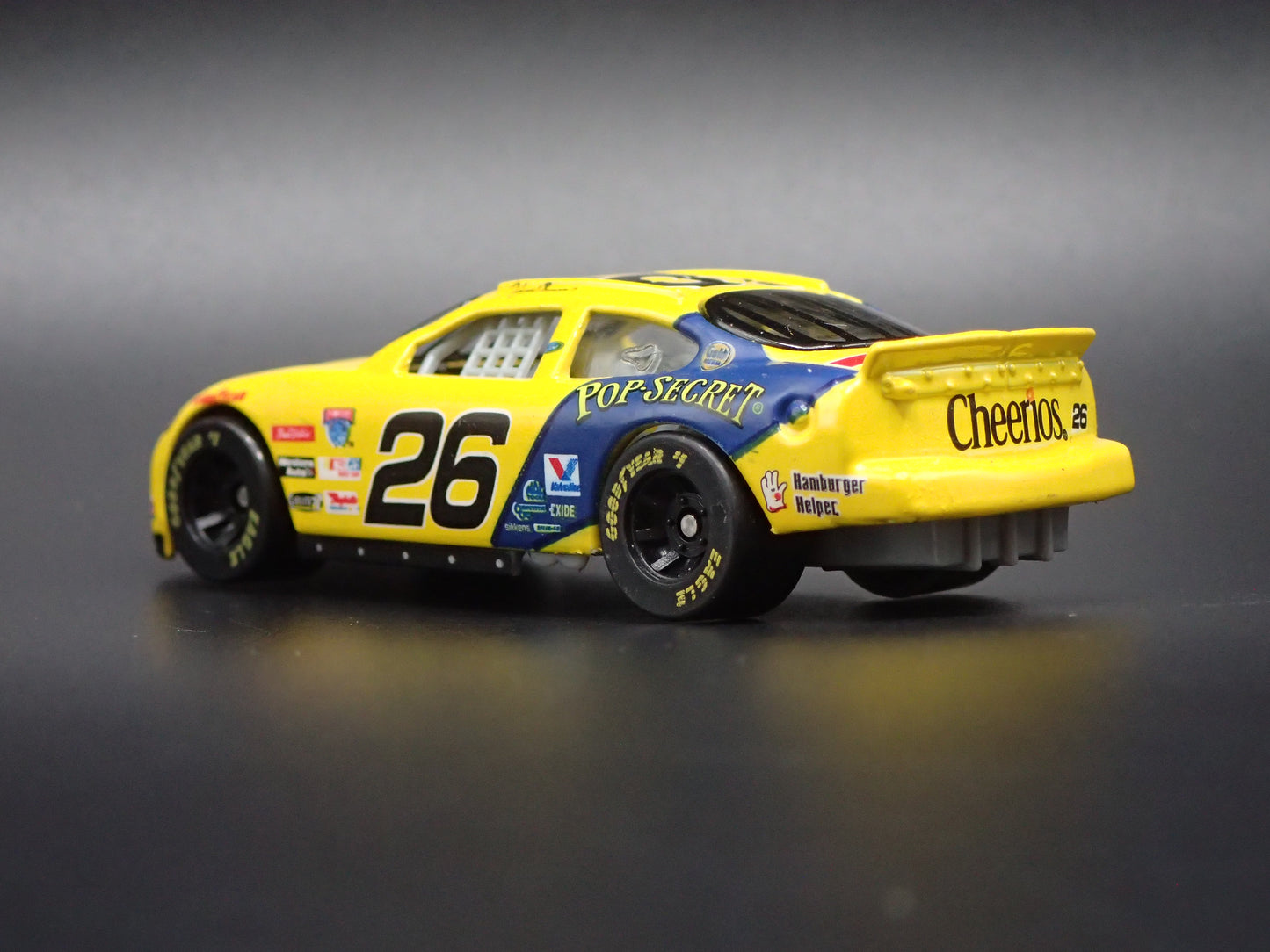 1998 98 FORD TAURUS 26 JOHNNY BENSON CHEERIOS NASCAR 1/64 SCALE DIECAST CAR