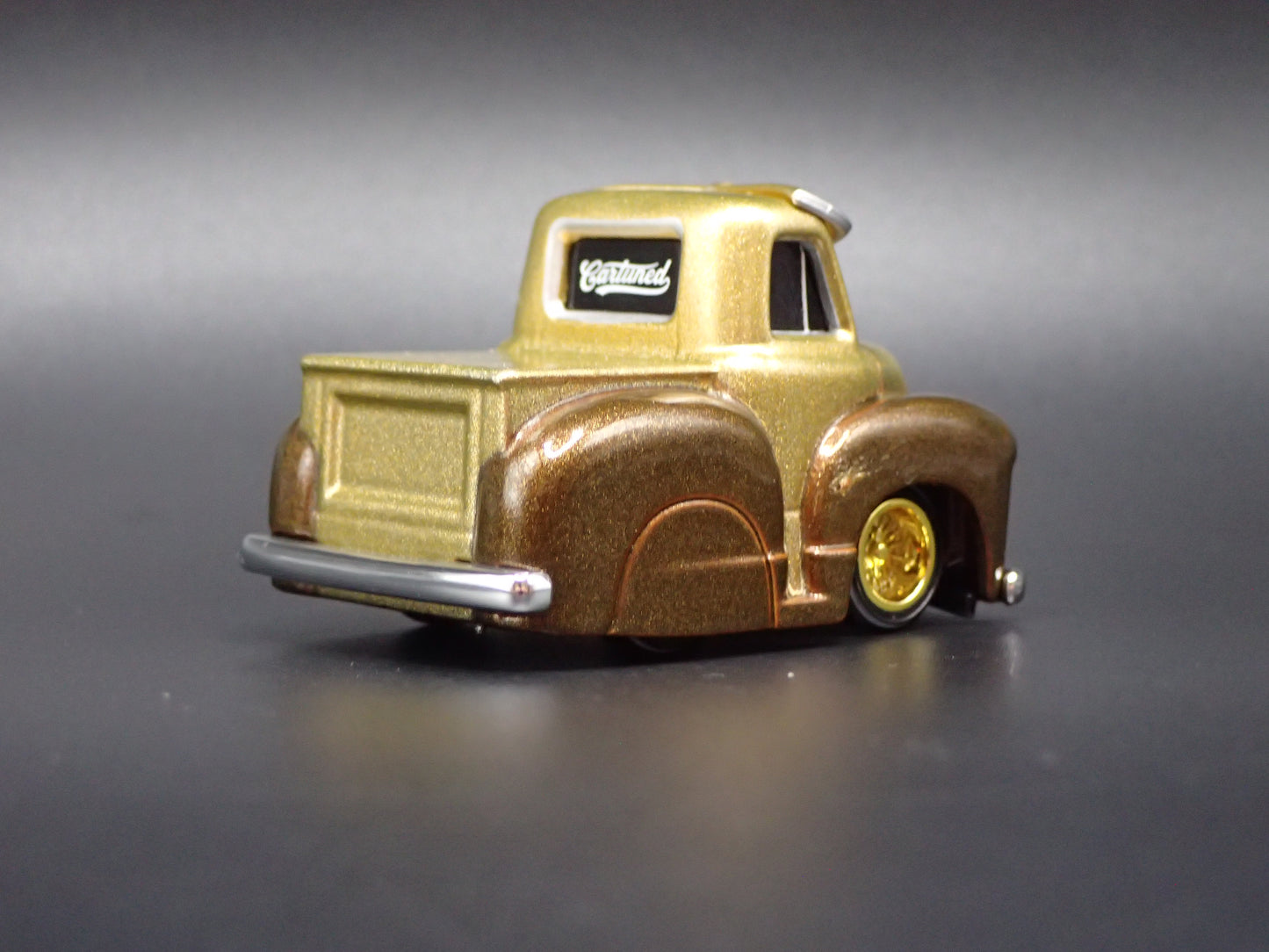 1953 53 CHEVY CHEVROLET PICKUP TRUCK TUNED 1:64 SCALE DIORAMA DIECAST MODEL CAR