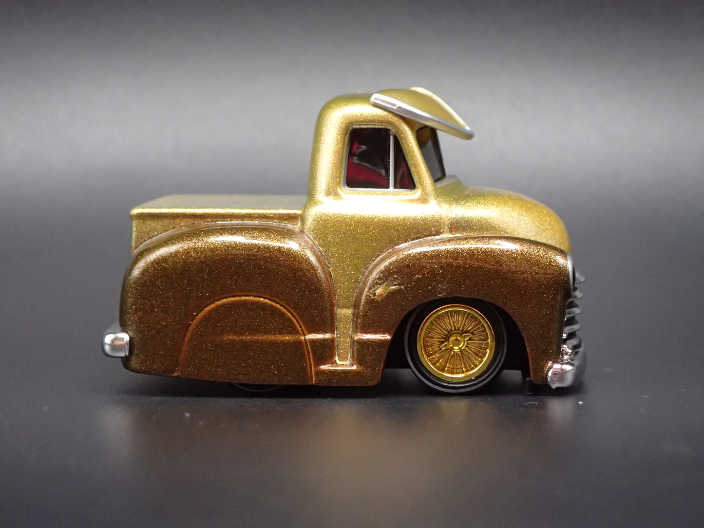 1953 53 CHEVY CHEVROLET PICKUP TRUCK TUNED 1:64 SCALE DIORAMA DIECAST MODEL CAR