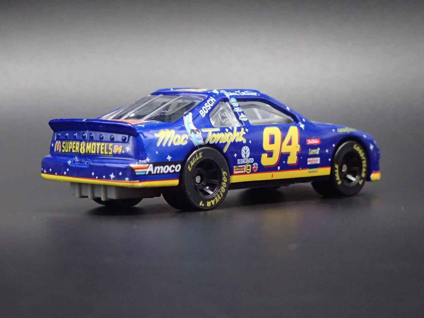 1997 97 FORD THUNDERBIRD 94 BILL ELLIOTT MCDONALDS NASCAR 1:64 DIECAST MODEL CAR