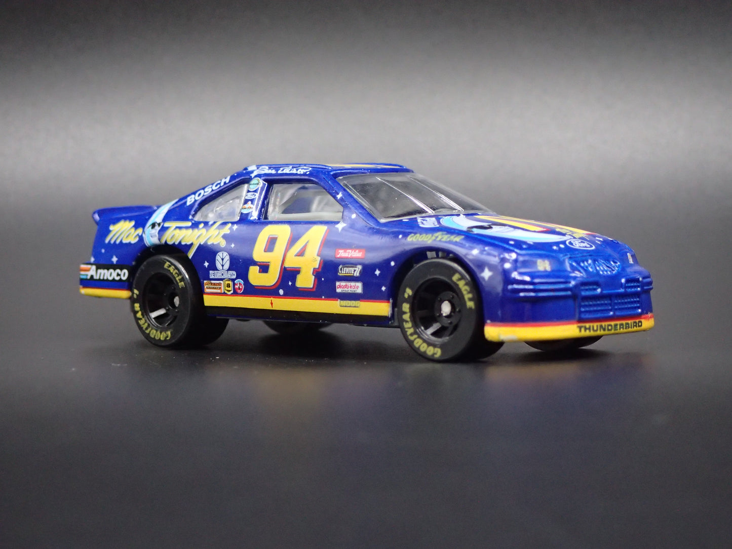 1997 97 FORD THUNDERBIRD 94 BILL ELLIOTT MCDONALDS NASCAR 1:64 DIECAST MODEL CAR
