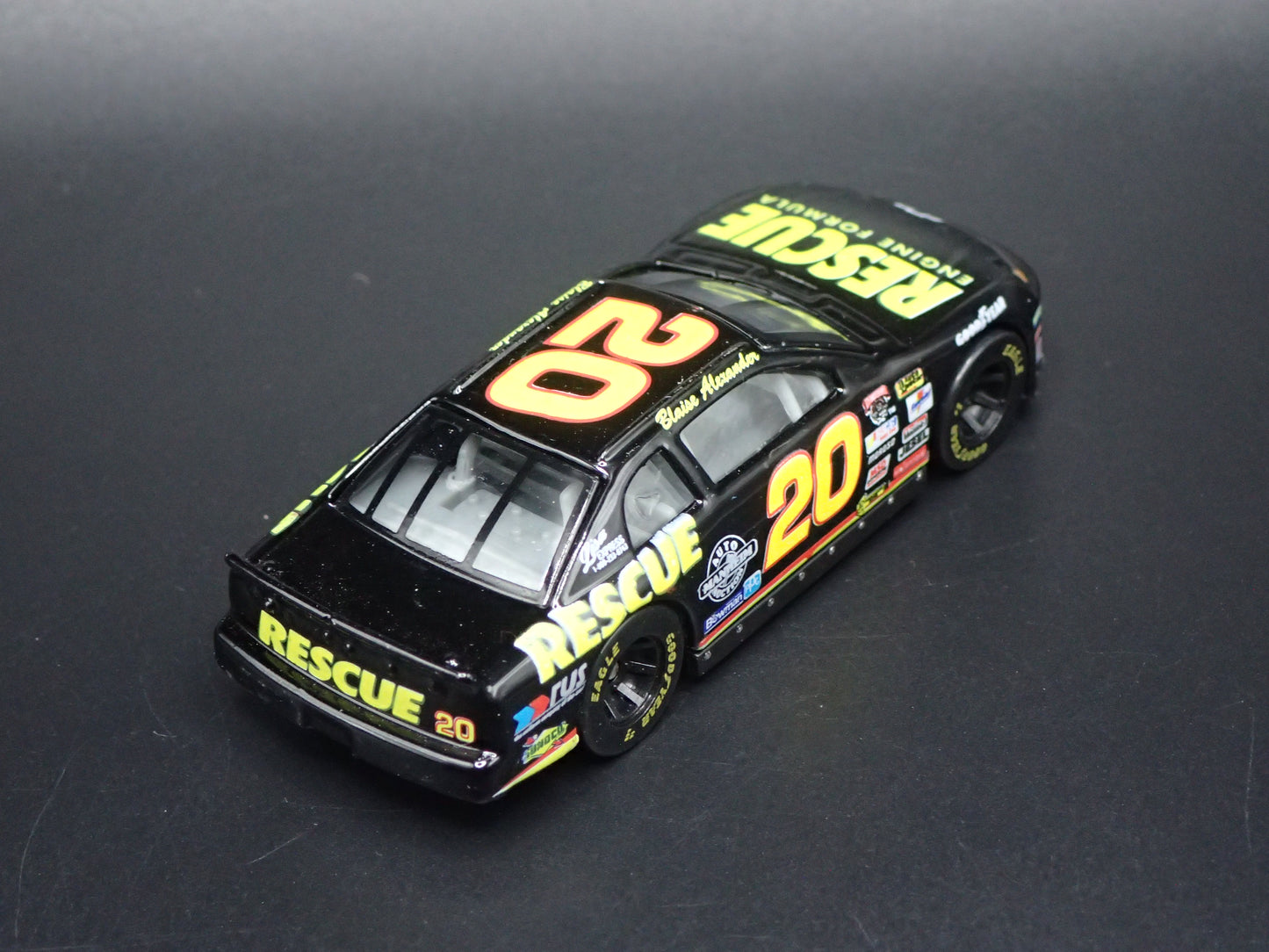 1998 CHEVROLET MONTE CARLO 20 BLAISE ALEXANDER NASCAR 1:64 SCALE DIECAST CAR