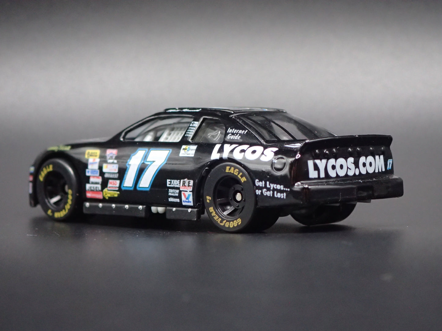 1998 CHEVY CHEVROLET MONTE CARLO 17 MATT KENSETH NASCAR 1:64 SCALE DIECAST CAR