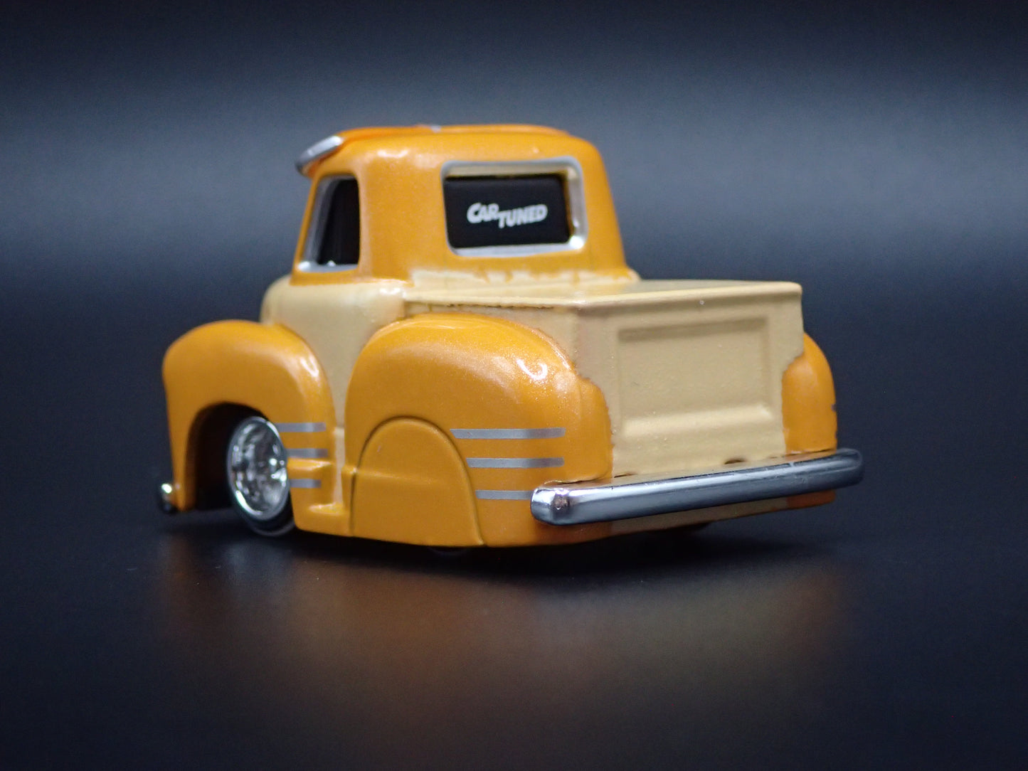 1953 53 CHEVY CHEVROLET PICKUP TRUCK TUNED 1:64 SCALE DIORAMA DIECAST MODEL CAR