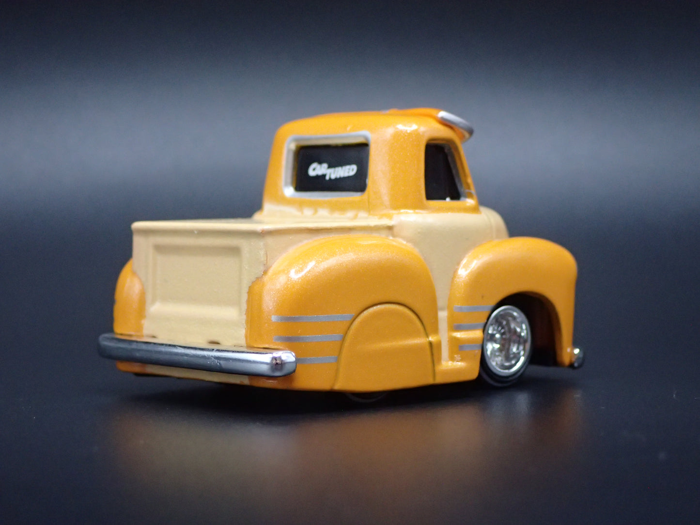 1953 53 CHEVY CHEVROLET PICKUP TRUCK TUNED 1:64 SCALE DIORAMA DIECAST MODEL CAR