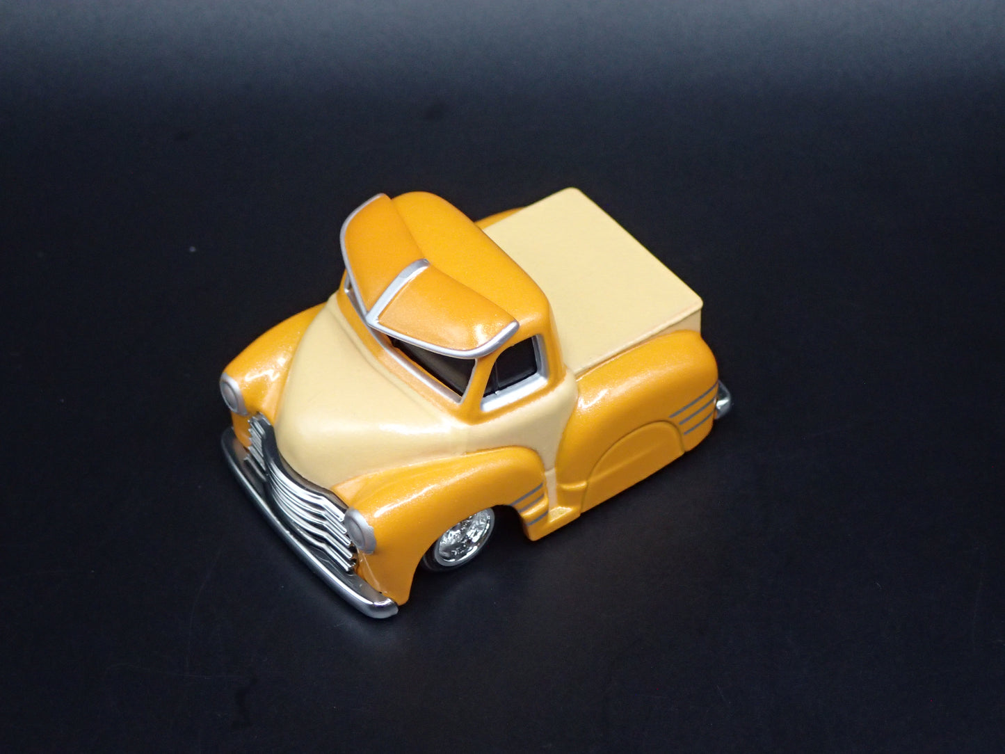 1953 53 CHEVY CHEVROLET PICKUP TRUCK TUNED 1:64 SCALE DIORAMA DIECAST MODEL CAR