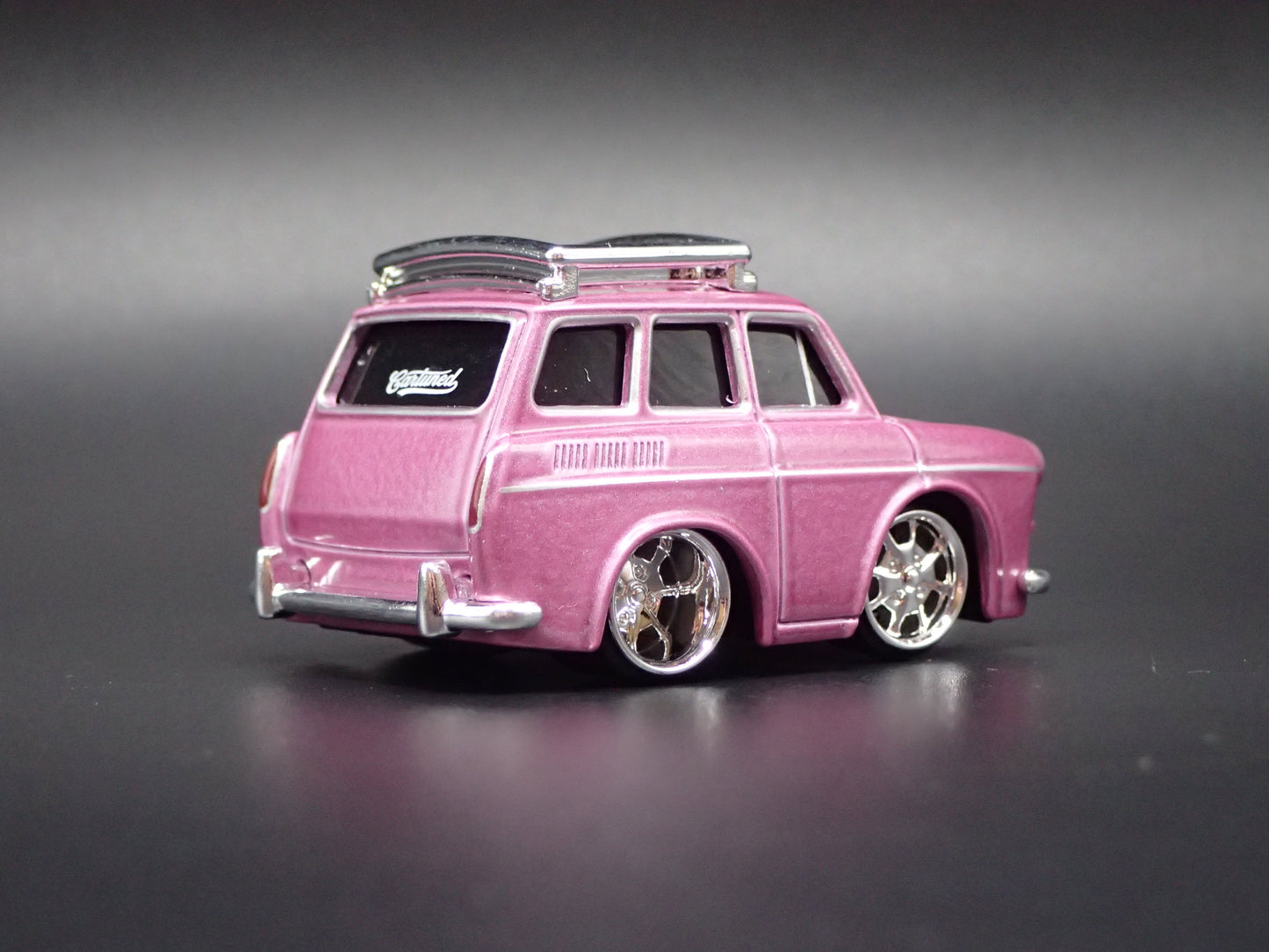 VW TYPE 3 SQUAREBACK CAR TUNED PINK 1:64 SCALE DIORAMA DIECAST MODEL CAR