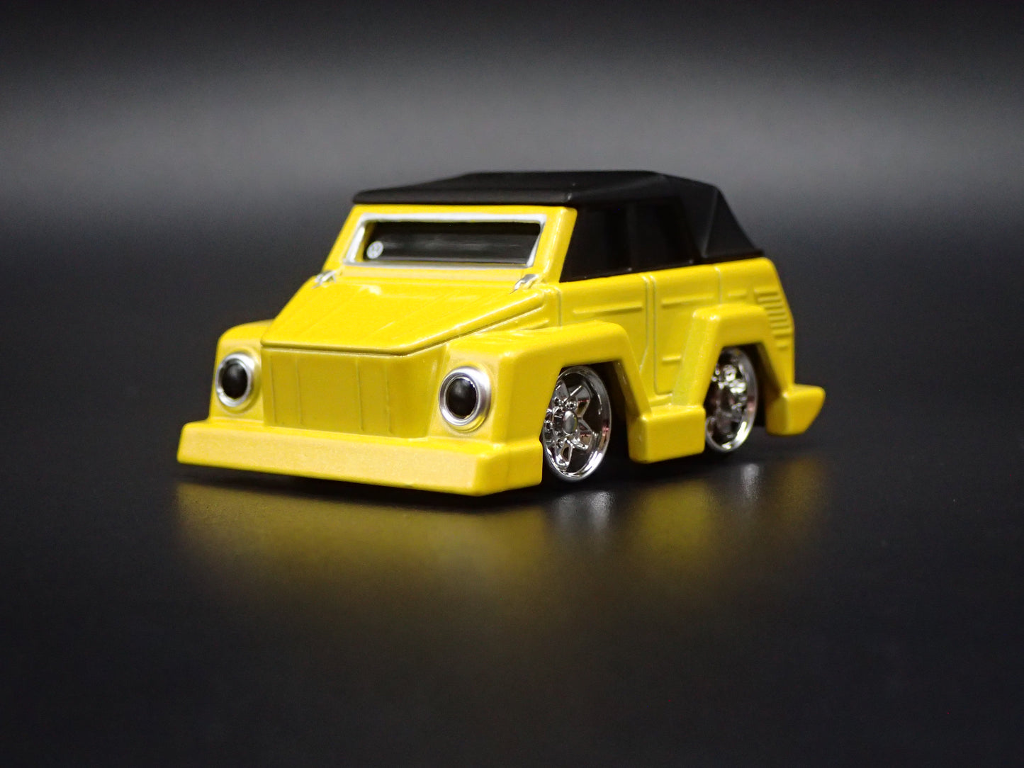 VW TYPE 181 THING CAR TUNED YELLOW 1:64 SCALE DIORAMA DIECAST MODEL CAR