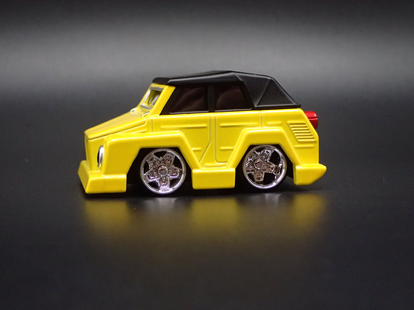 VW TYPE 181 THING CAR TUNED YELLOW 1:64 SCALE DIORAMA DIECAST MODEL CAR