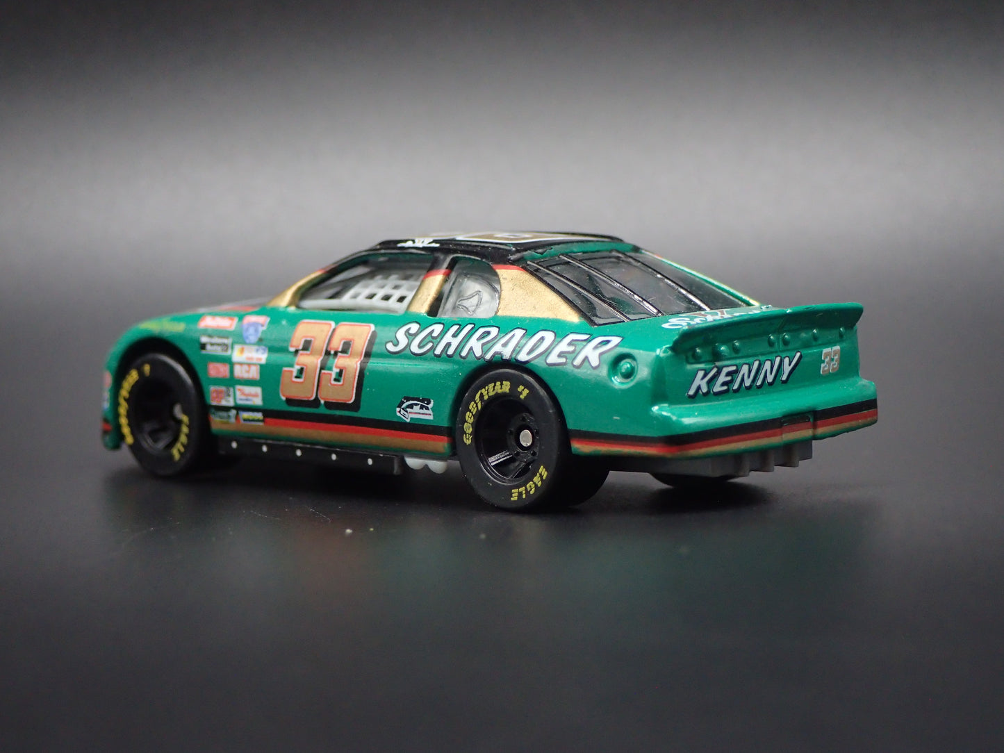 1998 CHEVY CHEVROLET MONTE CARLO 33 KEN SCHRADER NASCAR 1:64 SCALE DIECAST CAR