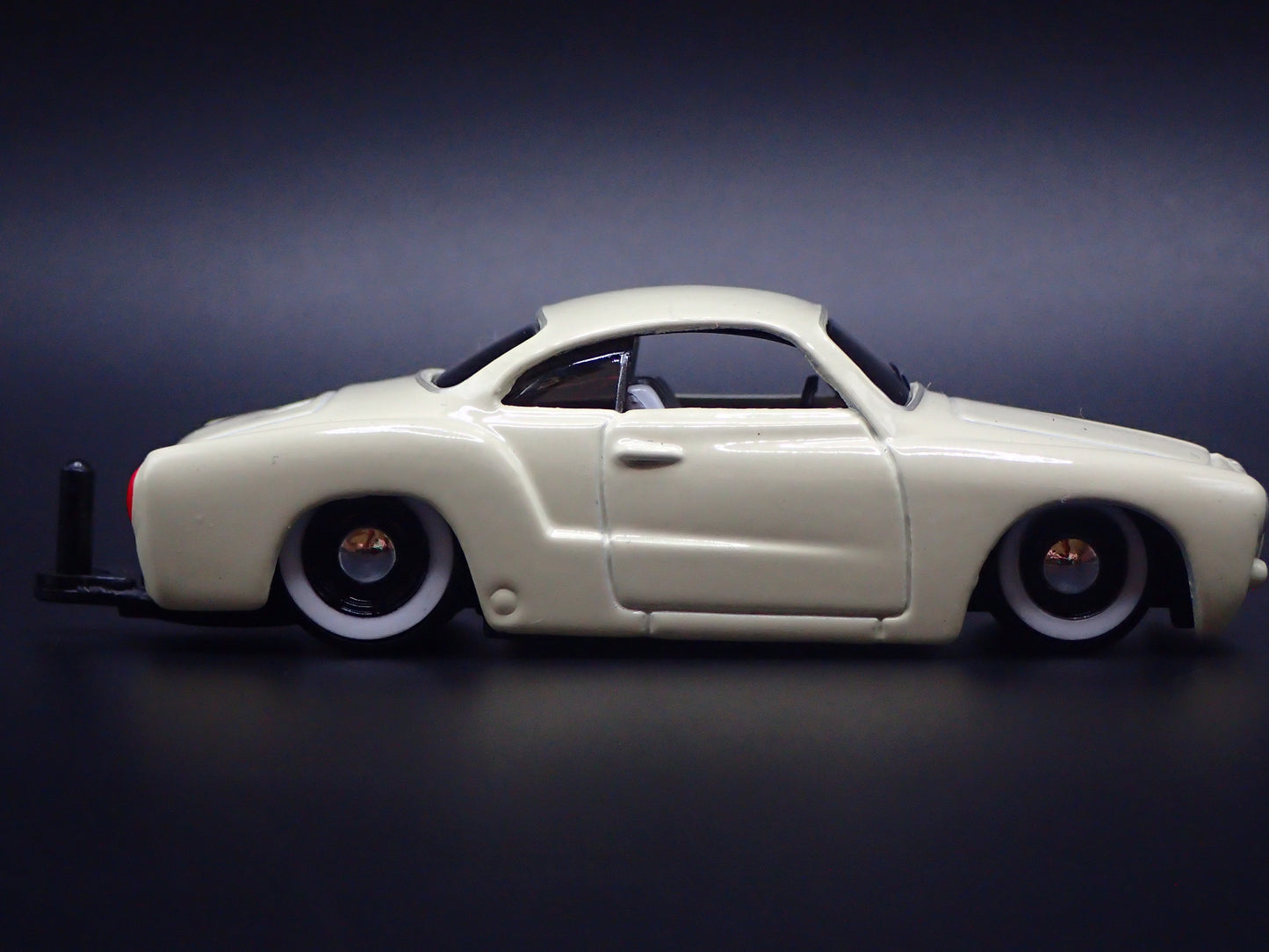 1960-1969 VOLKSWAGEN VW KARMANN GHIA w HITCH 1:64 SCALE DIECAST MODEL CAR