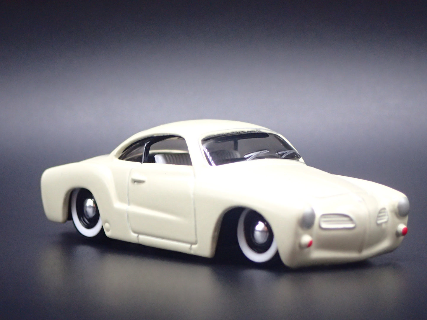 1960-1969 VOLKSWAGEN VW KARMANN GHIA w HITCH 1:64 SCALE DIECAST MODEL CAR
