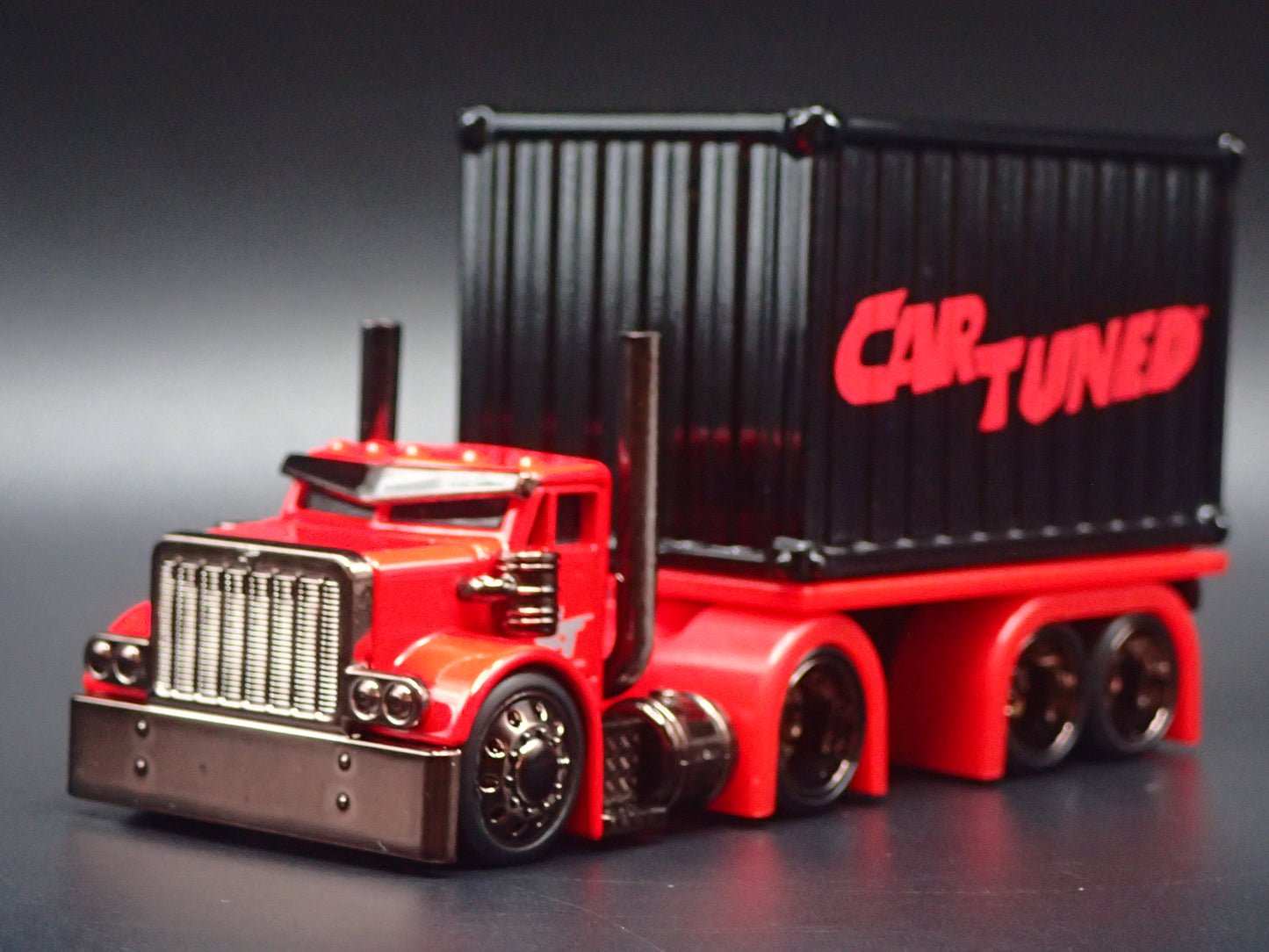 CAR TUNED SNEAKY PETE CONTAINER RIG 1:64 SCALE DIORAMA DIECAST MODEL CAR