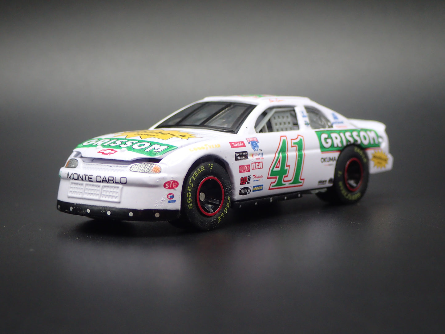 1998 CHEVY CHEVROLET MONTE CARLO 41 STEVE GRISSOM NASCAR 1:64 SCALE DIECAST CAR