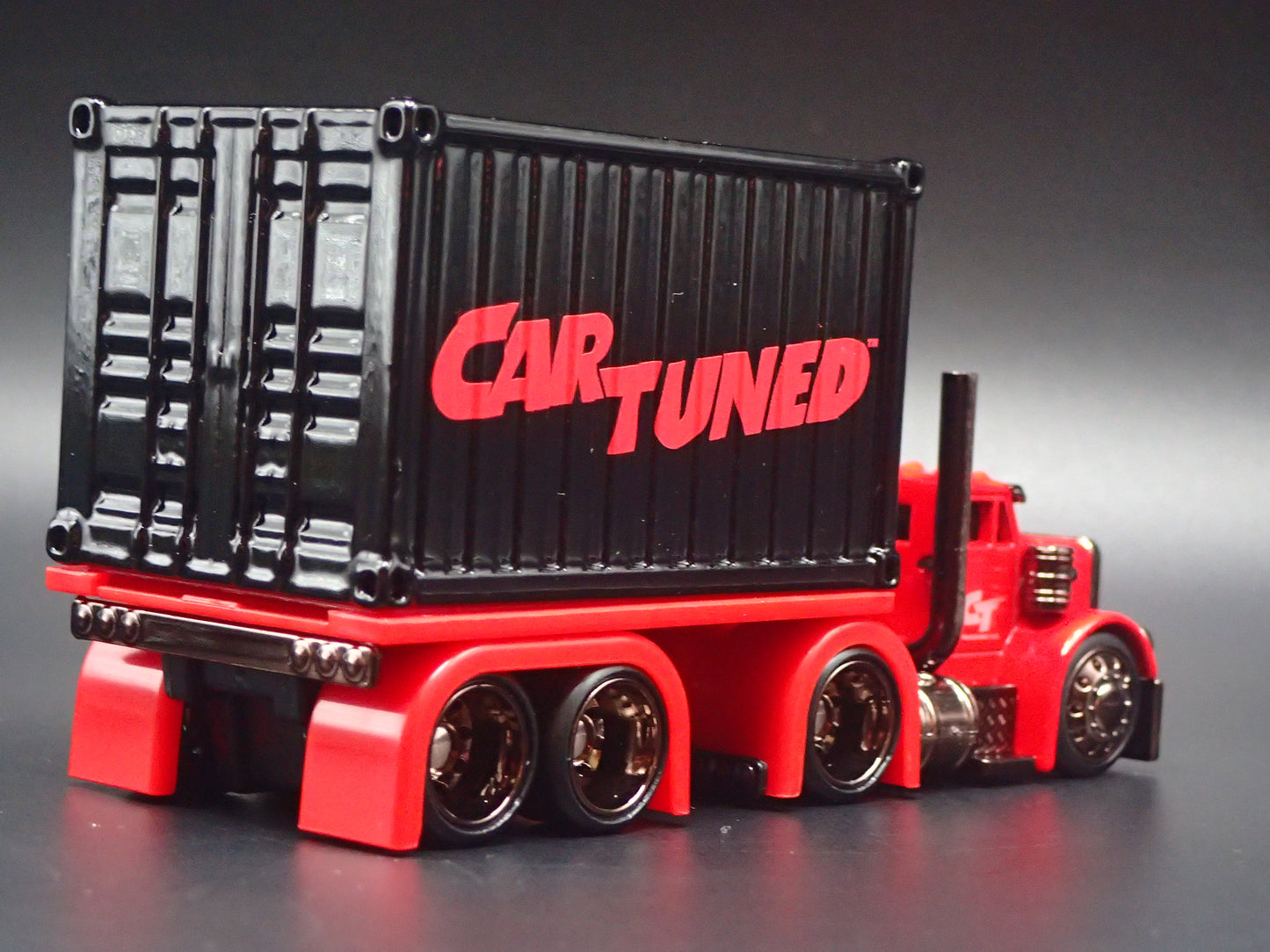 CAR TUNED SNEAKY PETE CONTAINER RIG 1:64 SCALE DIORAMA DIECAST MODEL CAR