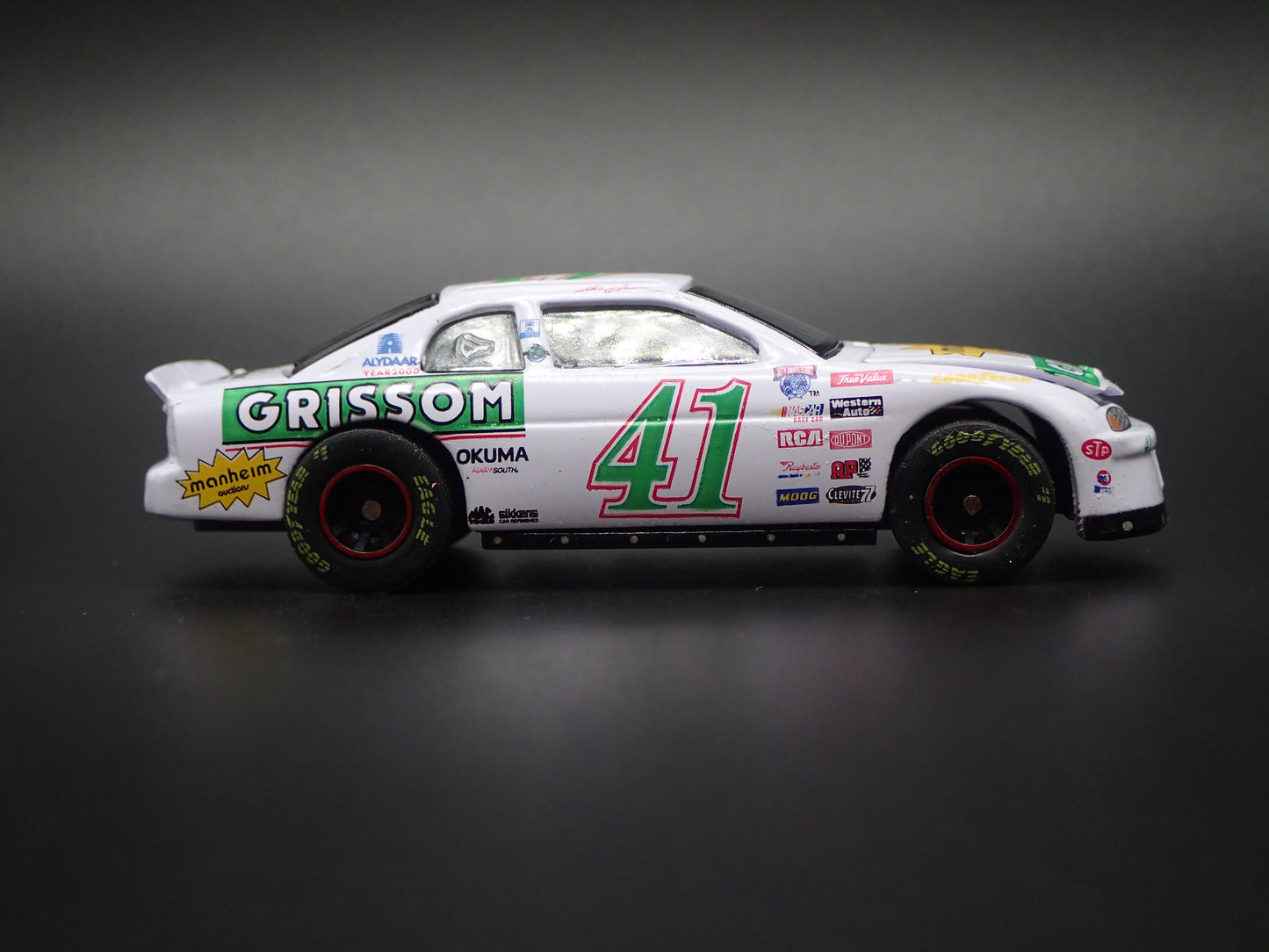 1998 CHEVY CHEVROLET MONTE CARLO 41 STEVE GRISSOM NASCAR 1:64 SCALE DIECAST CAR