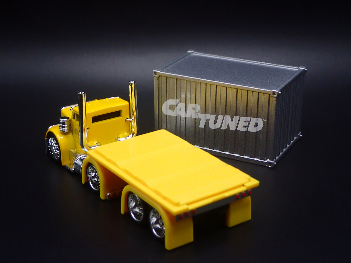 CAR TUNED SNEAKY PETE CONTAINER RIG 1:64 SCALE DIORAMA DIECAST MODEL CAR
