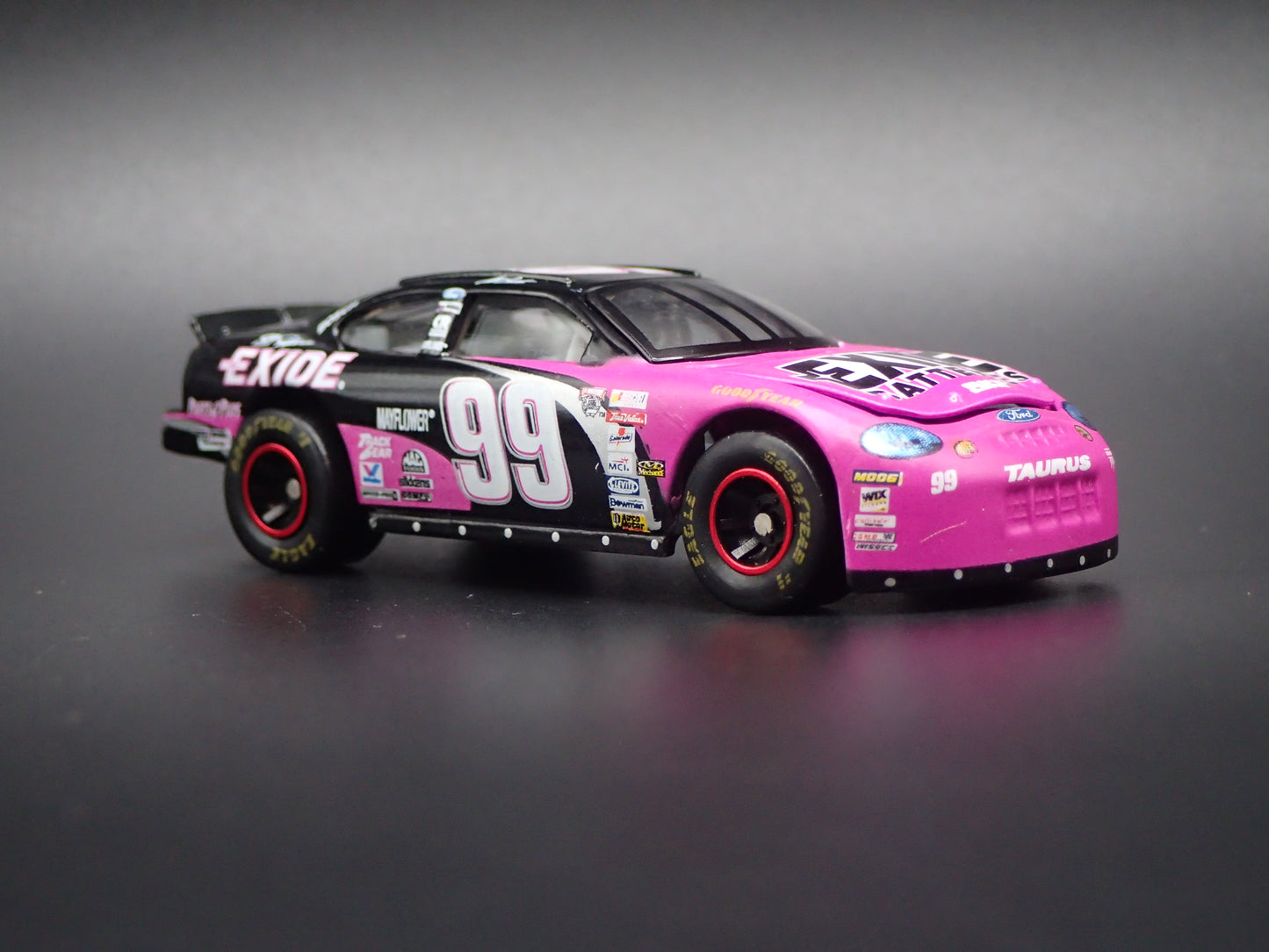 1998 98 FORD TAURUS 99 JEFF BURTON EXIDE NASCAR 1/64 SCALE DIECAST CAR