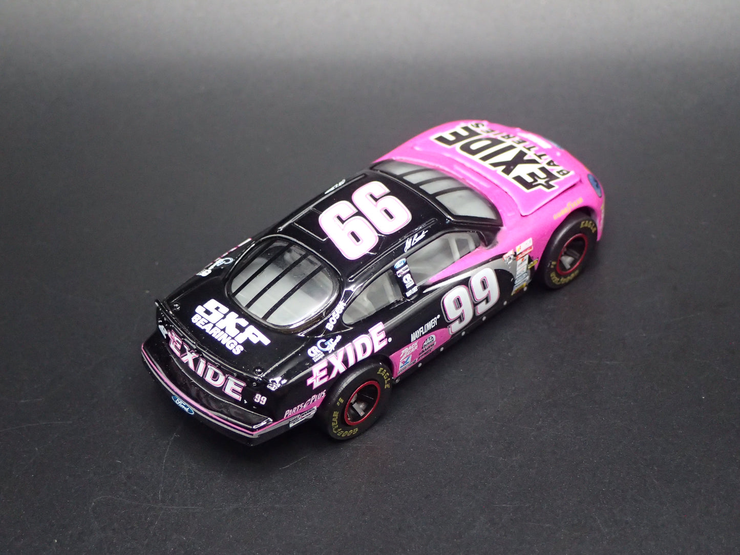 1998 98 FORD TAURUS 99 JEFF BURTON EXIDE NASCAR 1/64 SCALE DIECAST CAR