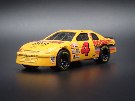 1996 CHEVROLET MONTE CARLO 4 STERLING MARLIN NASCAR 1:64 SCALE DIECAST MODEL CAR