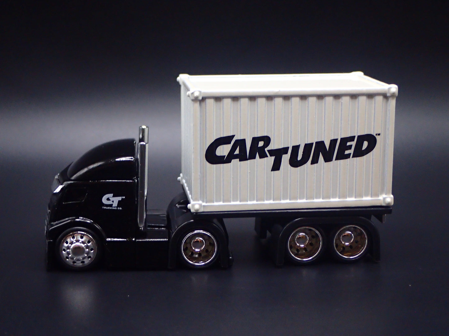 CAR TUNED COOL COE CONTAINER RIG 1:64 SCALE DIORAMA DIECAST MODEL CAR