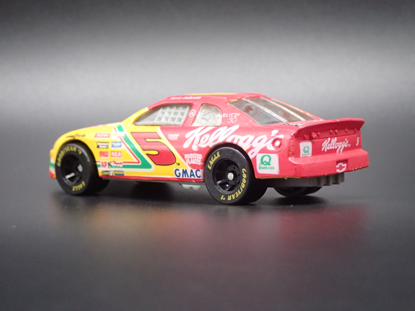 1996 CHEVY CHEVROLET MONTE CARLO 5 TERRY LABONTE NASCAR 1:64 DIECAST MODEL CAR