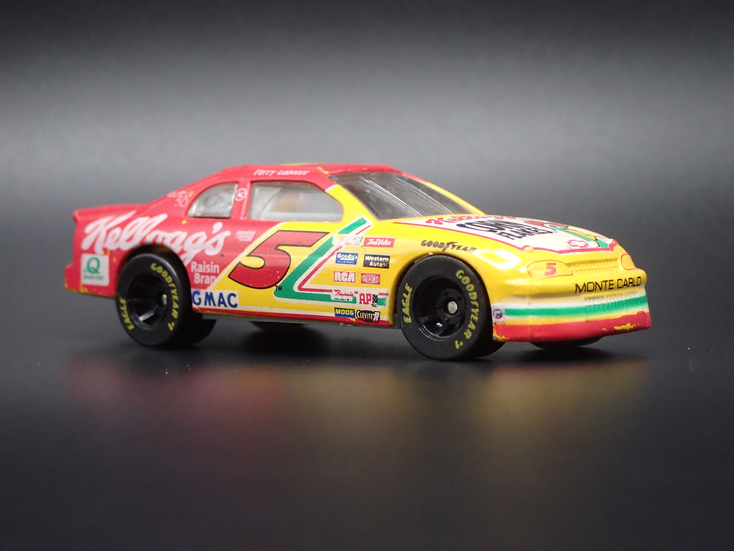 1996 CHEVY CHEVROLET MONTE CARLO 5 TERRY LABONTE NASCAR 1:64 DIECAST MODEL CAR